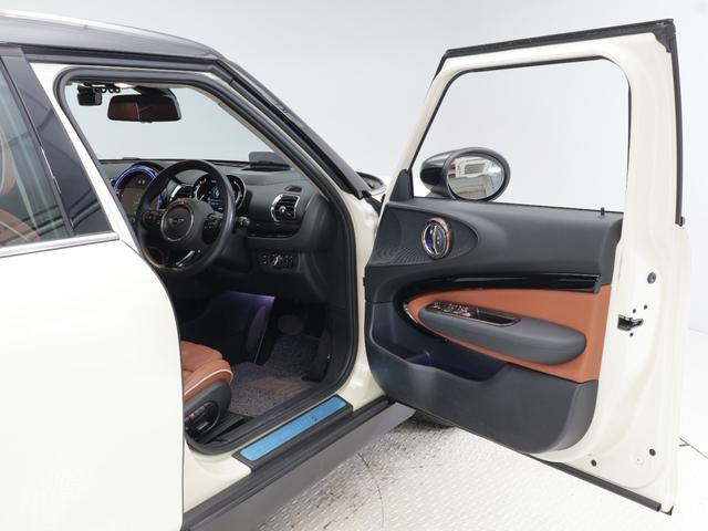 MINI クーパーSD クラブマン 認定中古車 2年保証 チェスターレザー フロント電動シート 17インチAW ヘッドアップディスプレイ アクティブクルーズコントロール リヤカメラ 前後センサー LEDヘッドライト 衝突軽減 車線逸脱(40枚目)