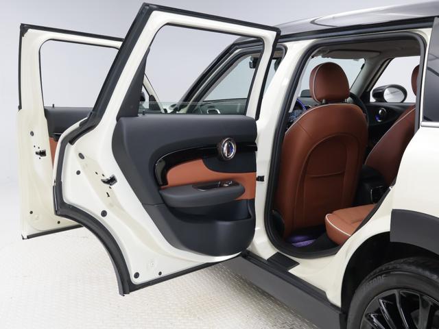 MINI クーパーSD クラブマン 認定中古車 2年保証 チェスターレザー フロント電動シート 17インチAW ヘッドアップディスプレイ アクティブクルーズコントロール リヤカメラ 前後センサー LEDヘッドライト 衝突軽減 車線逸脱(41枚目)