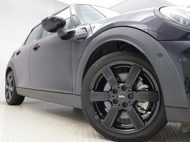 MINI クーパーS クラシック・トリム 認定中古車 2年保証 17インチAW クルーズコントロール ナビ非装着車 リヤカメラ 前後センサー LEDヘッドライト 衝突軽減 車線逸脱 USB コンフォートアクセス フロントシートヒーター(25枚目)