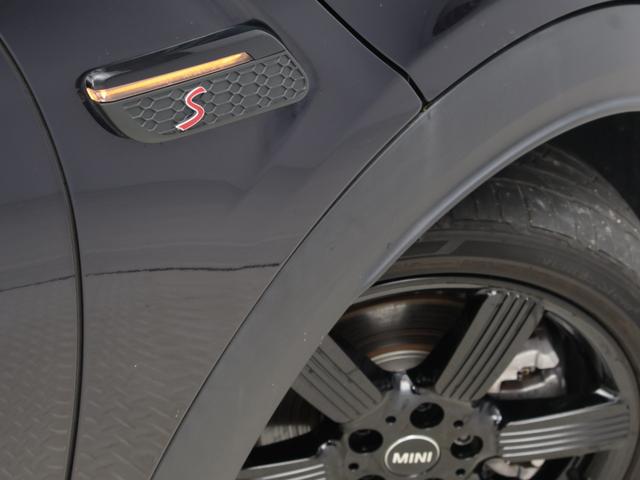 MINI クーパーS クラシック・トリム 認定中古車 2年保証 17インチAW クルーズコントロール ナビ非装着車 リヤカメラ 前後センサー LEDヘッドライト 衝突軽減 車線逸脱 USB コンフォートアクセス フロントシートヒーター(26枚目)
