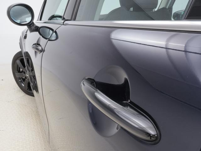MINI クーパーS クラシック・トリム 認定中古車 2年保証 17インチAW クルーズコントロール ナビ非装着車 リヤカメラ 前後センサー LEDヘッドライト 衝突軽減 車線逸脱 USB コンフォートアクセス フロントシートヒーター(32枚目)