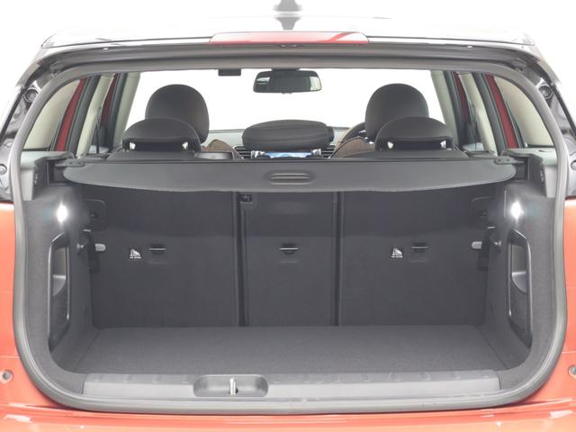 ＭＩＮＩ クーパー　クラブマン　クラシック・トリム　認定中古車　２年保証　スポーツシート　１７インチＡＷ　クルーズコントロール　リヤカメラ　前後センサー　ＬＥＤ　衝突警告　車線逸脱　フロントシートヒーター　コンフォートアクセス　純正ＨＤＤナビゲーション（16枚目）