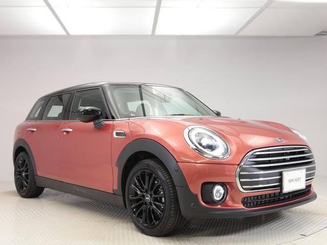 ＭＩＮＩ クーパー　クラブマン　クラシック・トリム　認定中古車　２年保証　スポーツシート　１７インチＡＷ　クルーズコントロール　リヤカメラ　前後センサー　ＬＥＤ　衝突警告　車線逸脱　フロントシートヒーター　コンフォートアクセス　純正ＨＤＤナビゲーション（20枚目）