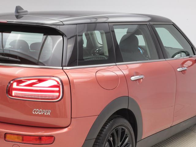 ＭＩＮＩ クーパー　クラブマン　クラシック・トリム　認定中古車　２年保証　スポーツシート　１７インチＡＷ　クルーズコントロール　リヤカメラ　前後センサー　ＬＥＤ　衝突警告　車線逸脱　フロントシートヒーター　コンフォートアクセス　純正ＨＤＤナビゲーション（32枚目）