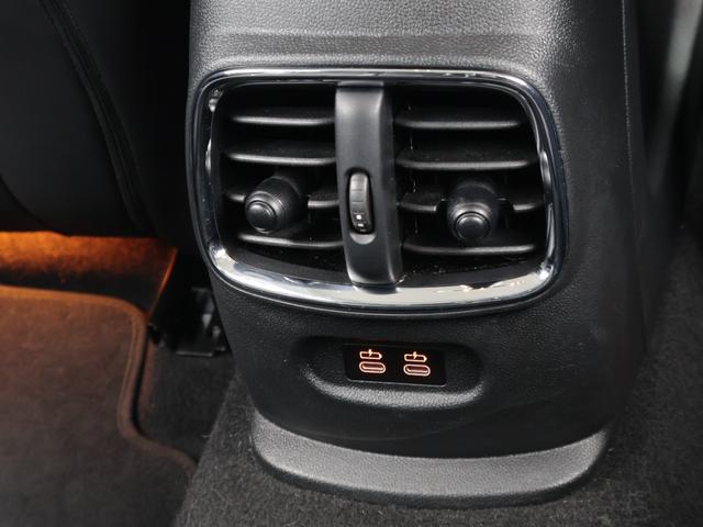 ＭＩＮＩ クーパー　クラブマン　クラシック・トリム　認定中古車　２年保証　スポーツシート　１７インチＡＷ　クルーズコントロール　リヤカメラ　前後センサー　ＬＥＤ　衝突警告　車線逸脱　フロントシートヒーター　コンフォートアクセス　純正ＨＤＤナビゲーション（54枚目）