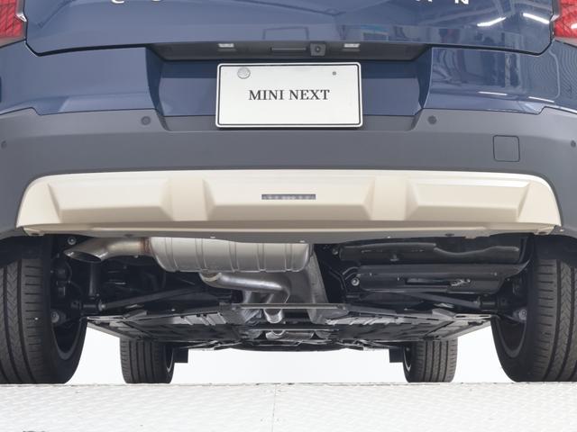ＭＩＮＩ カントリーマンＤ　フェイバリット・トリム　認定中古車　２年保証　フェイバードトリム　パノラマサンルーフ　１９インチＡＷ　アクティブクルーズコントロール　Ｈａｒｍａｎ／Ｋａｒｄｏｎ　ヘッドアップディスプレイ　全周囲カメラ　衝突軽減　車線逸脱（38枚目）