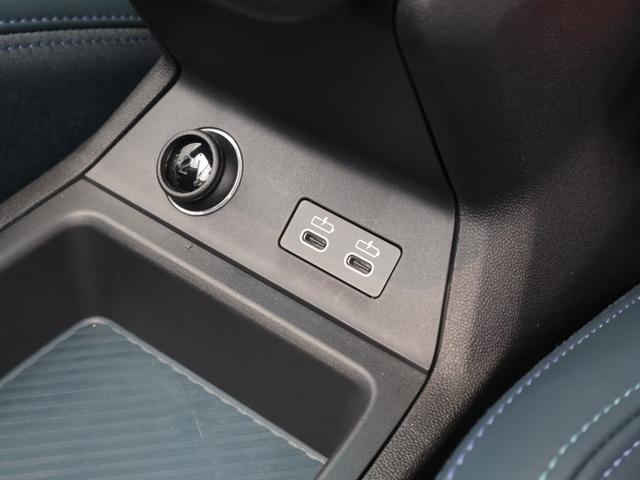 ＭＩＮＩ カントリーマンＤ　フェイバリット・トリム　認定中古車　２年保証　フェイバードトリム　パノラマサンルーフ　１９インチＡＷ　アクティブクルーズコントロール　Ｈａｒｍａｎ／Ｋａｒｄｏｎ　ヘッドアップディスプレイ　全周囲カメラ　衝突軽減　車線逸脱（52枚目）