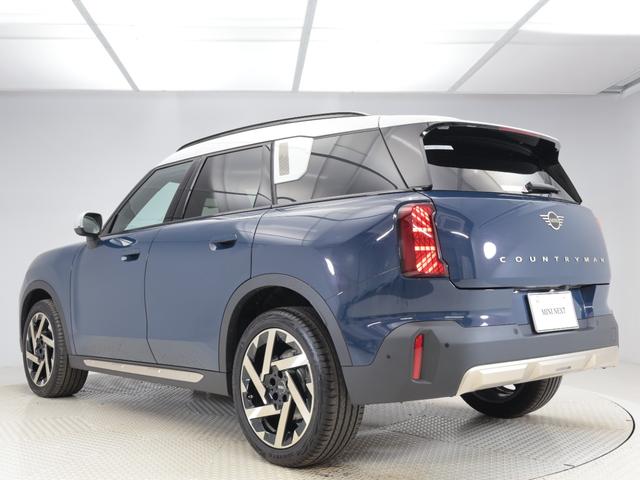 ＭＩＮＩ カントリーマンＤ　フェイバリット・トリム　認定中古車　２年保証　フェイバードトリム　パノラマサンルーフ　１９インチＡＷ　アクティブクルーズコントロール　Ｈａｒｍａｎ／Ｋａｒｄｏｎ　ヘッドアップディスプレイ　全周囲カメラ　衝突軽減　車線逸脱（59枚目）