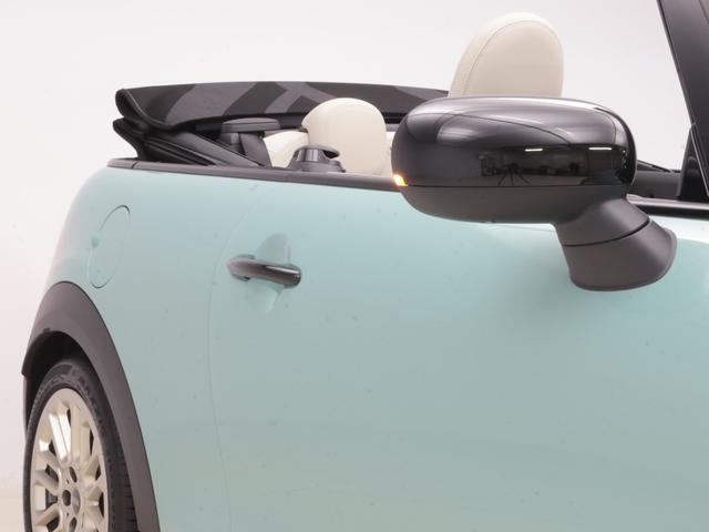 ＭＩＮＩ クーパーＣ　コンバーチブル　フェイバリット・トリム　認定中古車　２年保証　フェイバードトリム　ベージュ内装　１７インチＡＷ　アクティブクルーズコントロール　全周囲カメラ　前後センサー　アダプティブＬＥＤ　衝突軽減　車線逸脱　ステアリングヒーター（27枚目）