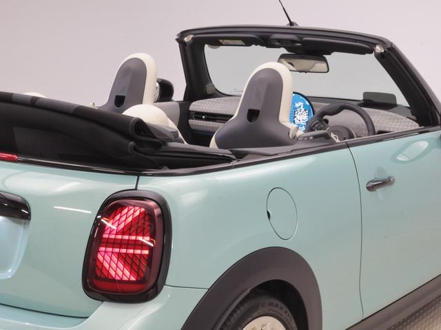 ＭＩＮＩ クーパーＣ　コンバーチブル　フェイバリット・トリム　認定中古車　２年保証　フェイバードトリム　ベージュ内装　１７インチＡＷ　アクティブクルーズコントロール　全周囲カメラ　前後センサー　アダプティブＬＥＤ　衝突軽減　車線逸脱　ステアリングヒーター（30枚目）