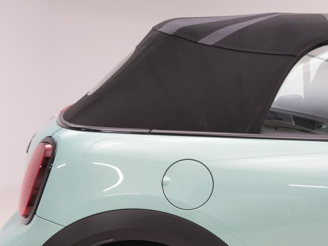 ＭＩＮＩ クーパーＣ　コンバーチブル　フェイバリット・トリム　認定中古車　２年保証　フェイバードトリム　ベージュ内装　１７インチＡＷ　アクティブクルーズコントロール　全周囲カメラ　前後センサー　アダプティブＬＥＤ　衝突軽減　車線逸脱　ステアリングヒーター（31枚目）