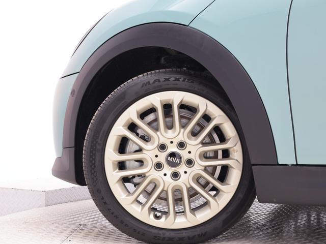 ＭＩＮＩ クーパーＣ　コンバーチブル　フェイバリット・トリム　認定中古車　２年保証　フェイバードトリム　ベージュ内装　１７インチＡＷ　アクティブクルーズコントロール　全周囲カメラ　前後センサー　アダプティブＬＥＤ　衝突軽減　車線逸脱　ステアリングヒーター（34枚目）
