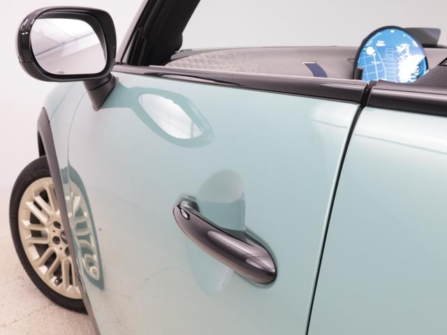 ＭＩＮＩ クーパーＣ　コンバーチブル　フェイバリット・トリム　認定中古車　２年保証　フェイバードトリム　ベージュ内装　１７インチＡＷ　アクティブクルーズコントロール　全周囲カメラ　前後センサー　アダプティブＬＥＤ　衝突軽減　車線逸脱　ステアリングヒーター（35枚目）