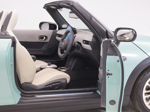 ＭＩＮＩ クーパーＣ　コンバーチブル　フェイバリット・トリム　認定中古車　２年保証　フェイバードトリム　ベージュ内装　１７インチＡＷ　アクティブクルーズコントロール　全周囲カメラ　前後センサー　アダプティブＬＥＤ　衝突軽減　車線逸脱　ステアリングヒーター（40枚目）