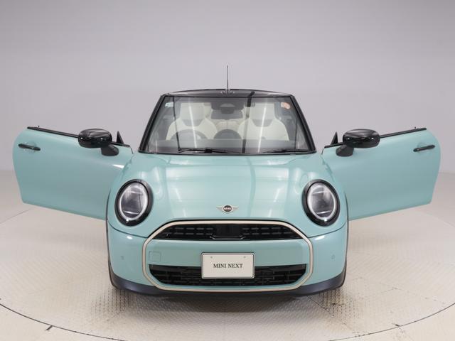 ＭＩＮＩ クーパーＣ　コンバーチブル　フェイバリット・トリム　認定中古車　２年保証　フェイバードトリム　ベージュ内装　１７インチＡＷ　アクティブクルーズコントロール　全周囲カメラ　前後センサー　アダプティブＬＥＤ　衝突軽減　車線逸脱　ステアリングヒーター（57枚目）
