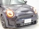 クーパーS クラシック・トリム 認定中古車 2年保証 17インチAW クルーズコントロール ナビ非装着車 リヤカメラ 前後センサー LEDヘッドライト 衝突軽減 車線逸脱 USB コンフォートアクセス フロントシートヒーター(19枚目)