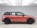 ＭＩＮＩ クーパー　クラブマン　クラシック・トリム　認定中古車　２年保証　スポーツシート　１７インチＡＷ　クルーズコントロール　リヤカメラ　前後センサー　ＬＥＤ　衝突警告　車線逸脱　フロントシートヒーター　コンフォートアクセス　純正ＨＤＤナビゲーション（6枚目）