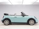 ＭＩＮＩ クーパーＣ　コンバーチブル　フェイバリット・トリム　認定中古車　２年保証　フェイバードトリム　ベージュ内装　１７インチＡＷ　アクティブクルーズコントロール　全周囲カメラ　前後センサー　アダプティブＬＥＤ　衝突軽減　車線逸脱　ステアリングヒーター（6枚目）
