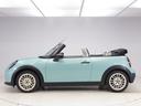 ＭＩＮＩ クーパーＣ　コンバーチブル　フェイバリット・トリム　認定中古車　２年保証　フェイバードトリム　ベージュ内装　１７インチＡＷ　アクティブクルーズコントロール　全周囲カメラ　前後センサー　アダプティブＬＥＤ　衝突軽減　車線逸脱　ステアリングヒーター（7枚目）