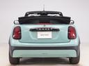 ＭＩＮＩ クーパーＣ　コンバーチブル　フェイバリット・トリム　認定中古車　２年保証　フェイバードトリム　ベージュ内装　１７インチＡＷ　アクティブクルーズコントロール　全周囲カメラ　前後センサー　アダプティブＬＥＤ　衝突軽減　車線逸脱　ステアリングヒーター（8枚目）