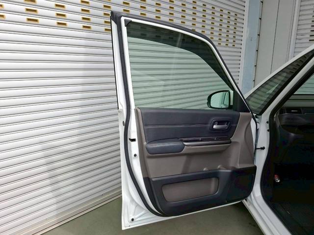 フリード+ハイブリッド ハイブリッドG・ホンダセンシング 両側パワースライドドア LEDアクティブコーナリングランプ シートヒーター(15枚目)