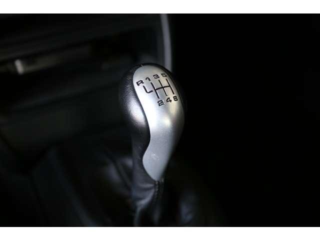 911 911GT3 クラブスポーツPKG PCCB ETC アルミホイール 記録簿 盗難防止システム エアコン パワーウィンドウ ABS ESC(16枚目)