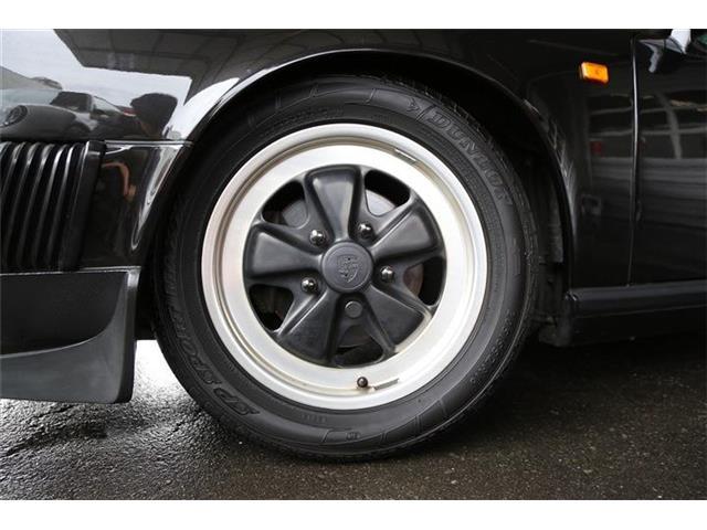 911 911カレラ ワンオーナー 89y 5Speed 大阪33ナンバー 禁煙車 エアコン(4枚目)