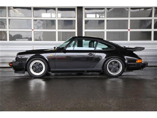 911 911カレラ ワンオーナー 89y 5Speed 大阪33ナンバー 禁煙車 エアコン(10枚目)