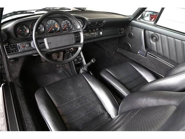 911 911カレラ ワンオーナー 89y 5Speed 大阪33ナンバー 禁煙車 エアコン(11枚目)