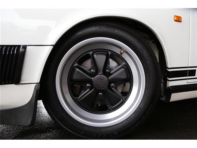 911 911カレラ MIZWA 88y アルミホイール 禁煙車 記録簿 エアコン 盗難防止システム 革シート パワーウィンドウ(4枚目)
