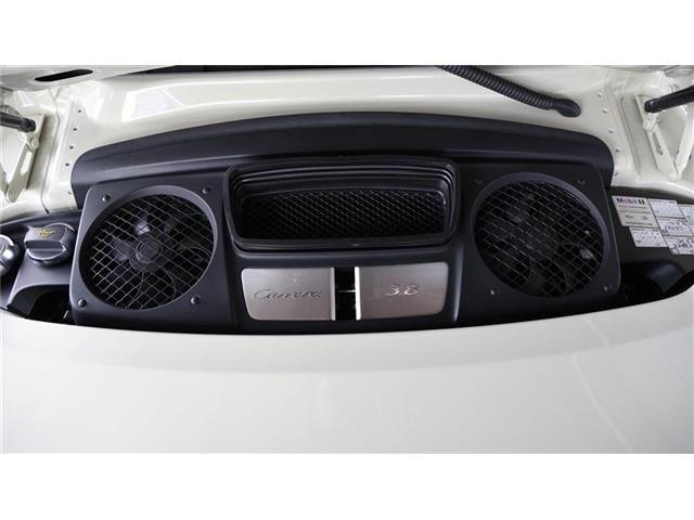 911 911 50thアニバーサリーエディション D車 ワンオーナー スポエグ レザーインテリア ETC アルミホイールアイドリングストップ 革シート パワーシート シートヒーター バックカメラ(9枚目)