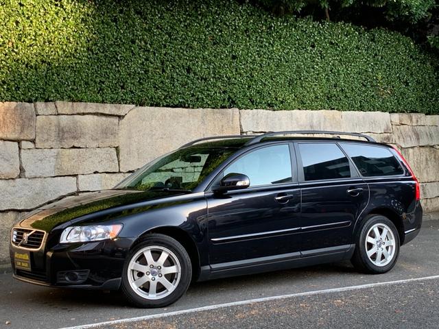 ボルボ ｖ５０ ２ ０ｅアクティブ ｓｄナビ フルセグｔｖ ｆシートヒーター 運転席メモリー付パワーシート キセノンヘッドライト ｅｔｃ 45 6万円 平成22年 10年 東京都 中古車 価格 Com