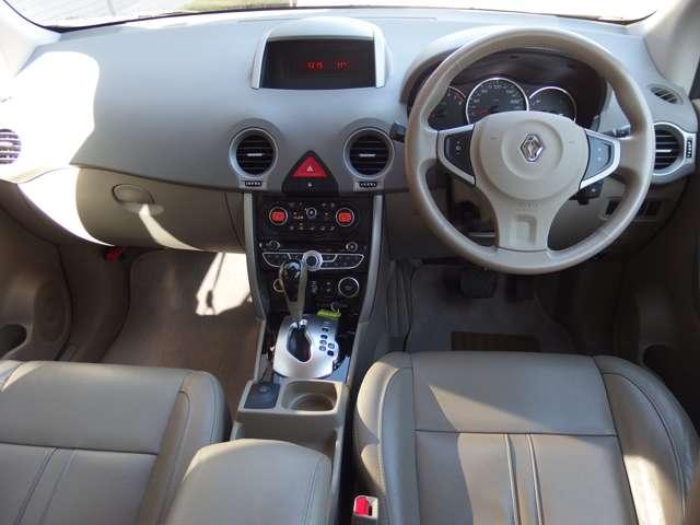 コレオス プレミアム　４ＷＤ　ベージュレザーシート　ディーラー車　ＥＴＣ　アルミホイール　記録簿　スマートキー　オートクルーズコントロール　革シート　パワーシート　シートヒーター　ＣＤ　ＨＩＤ（2枚目）