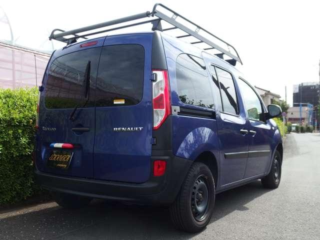 カングー アクティフ　ナビ　ＥＴＣ　純正ローラー付キャリア　両側スライドドア　盗難防止システム　ＨＤＤナビ　ＣＤ　ＥＳＣ　ＡＢＳ　エアコン　サイドエアバッグ（5枚目）