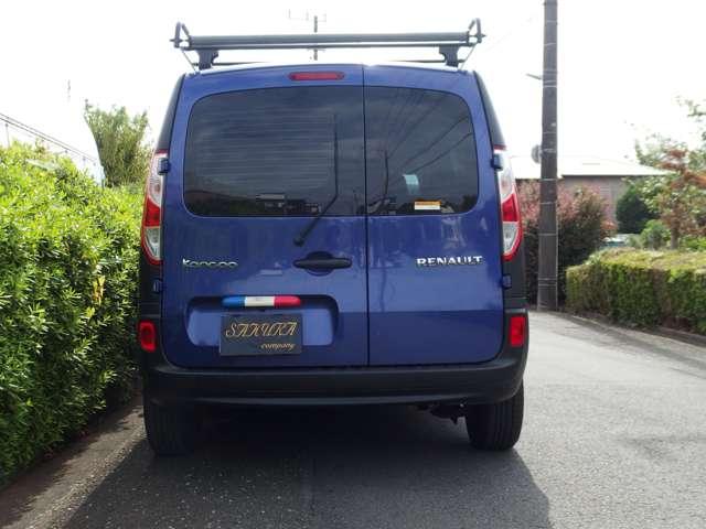 カングー アクティフ　ナビ　ＥＴＣ　純正ローラー付キャリア　両側スライドドア　盗難防止システム　ＨＤＤナビ　ＣＤ　ＥＳＣ　ＡＢＳ　エアコン　サイドエアバッグ（6枚目）