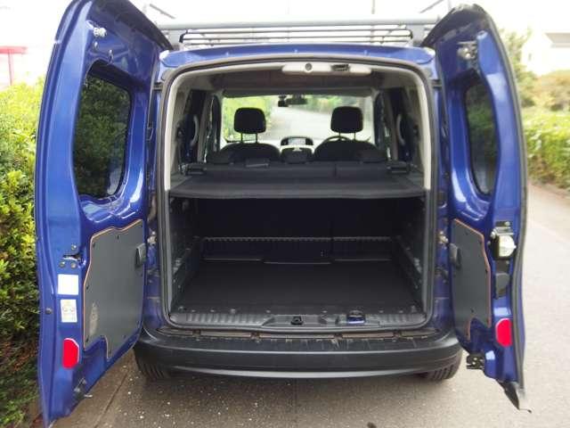 カングー アクティフ　ナビ　ＥＴＣ　純正ローラー付キャリア　両側スライドドア　盗難防止システム　ＨＤＤナビ　ＣＤ　ＥＳＣ　ＡＢＳ　エアコン　サイドエアバッグ（7枚目）