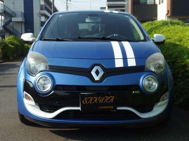 トゥインゴ ゴルディーニ　ルノー・スポール　ディーラー車　左ハンドル　５ＭＴ　アルミホイール　オートクルーズコントロール　頸部衝撃緩和ヘッドレスト　ＣＤ　ＡＢＳ　ＥＳＣ　エアコン（3枚目）