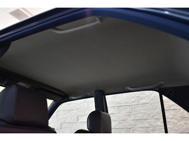 ミディアムクラス 500E 92年式!ブッシュ全数交換済み!禁煙車!記録簿!ブルーレザー!(18枚目)