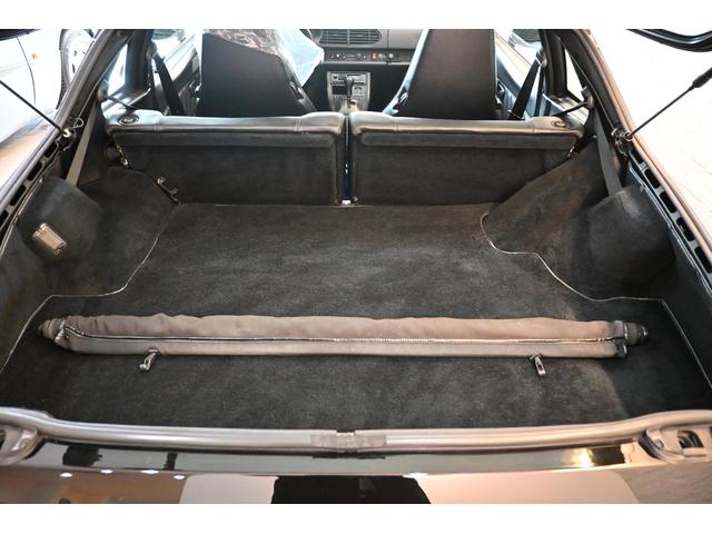 968 968 ティプトロニック 品川34ナンバー!93年モデル!禁煙車・屋内保管・フルオリジナル・左ハンドル(8枚目)