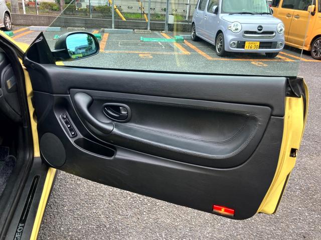 ４０６ クーペ　Ｄ８　Ｖ６　屋内保管　記録簿　純正取扱説明書　スペアキー（38枚目）