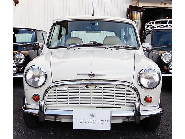 中古車 ローバー MINI メイフェア 1.3iオートマチックMK1仕様車 オールドイングリッシュホワイト フェンダーレス MK1リアテールランプ オーバーライダー 神奈川 ミニハウスディベロップメンツ goo 中古車情報 ローバーミニ フロント部分mark1仕様 ATオーバーホール済他 車検あり