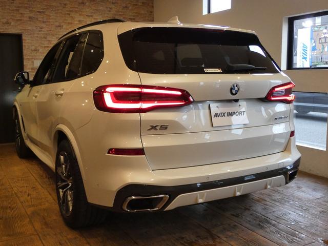 Ｘ５ ｘＤｒｉｖｅ　３５ｄ　Ｍスポーツ　ＢＭＷ　ＩｎｄｉｖｉｄｕａｌＰＫＧ　コンフォートＰＫＧ　スカイラウンジＰＳＲ　メリノ茶革　ナビ　ＴＶ　全周＆３Ｄカメラ　ＡＣＣ　ｈ／ｋ　パワーシート　シートヒーター　パワートランク　ＬＥＤライト（36枚目）