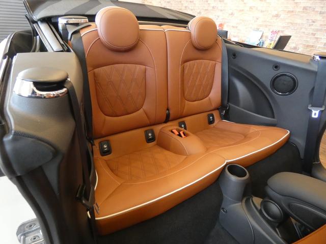 ＭＩＮＩ ジョンクーパーワークス　コンバーチブル　弊社買取車　後期　８速ＡＴ　Ｙｏｕｒｓブラックソフトトップ　茶革　ナビ　Ｂカメラ　ＰＴＳ　ＡＣＣ　ＨＵＤ　シートヒーター　ＬＥＤライト　ＲＥＭＵＳマフラー　ジョンクーパーワークス専用１７ＡＷ（49枚目）