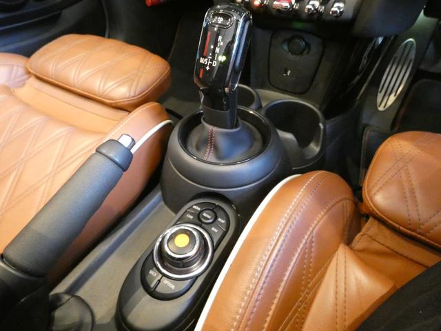 ＭＩＮＩ ジョンクーパーワークス　コンバーチブル　弊社買取車　後期　８速ＡＴ　Ｙｏｕｒｓブラックソフトトップ　茶革　ナビ　Ｂカメラ　ＰＴＳ　ＡＣＣ　ＨＵＤ　シートヒーター　ＬＥＤライト　ＲＥＭＵＳマフラー　ジョンクーパーワークス専用１７ＡＷ（53枚目）