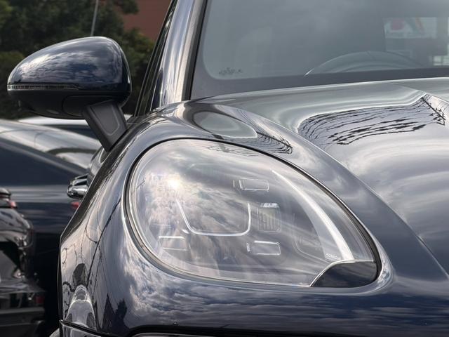 マカン マカンGTS スポーツクロノPKG スポーツエグゾースト エアサス パノラマSR GTSインテリア LEDヘッドライト 黒半革 PCMナビ Bカメラ パワーシート シートヒーター LKA 3ゾーンAC 20AW(3枚目)