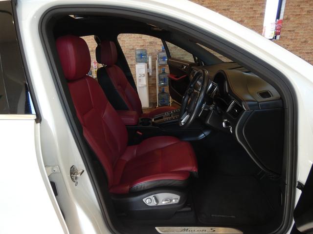 マカン マカンS S パノラマSR 赤革 パノラマSR E/D PCMナビ Bカメラ クルコン パワーシート ヒーター LKA キセノン 20AW(42枚目)