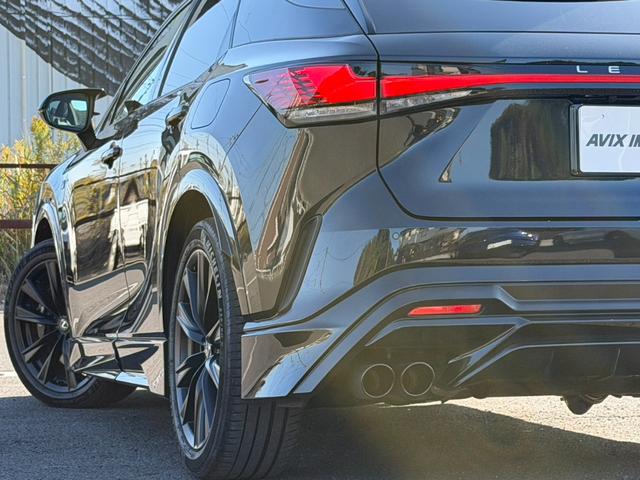 RX RX500h Fスポーツパフォーマンス 新車保証 弊社買取車 1オーナー 禁煙 ガレージ保管 TRDエアロ&マフラー LSS ムーンルーフ 黒半革 ナビ TV 全周C ACC HUD LEDライト 21AW(7枚目)