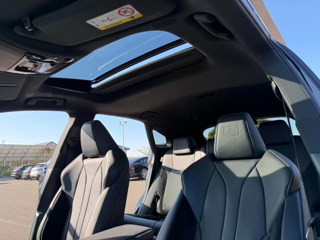 RX RX500h Fスポーツパフォーマンス 新車保証 弊社買取車 1オーナー 禁煙 ガレージ保管 TRDエアロ&マフラー LSS ムーンルーフ 黒半革 ナビ TV 全周C ACC HUD LEDライト 21AW(18枚目)