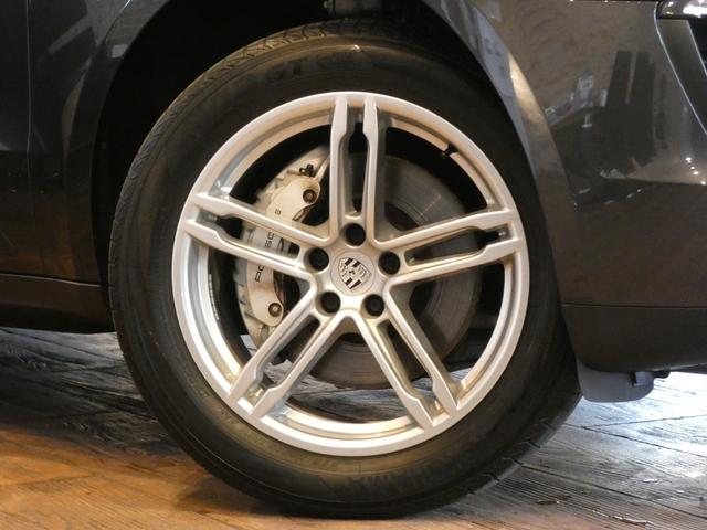 マカン マカンS ベージュ半革 PCMナビ AppleCarPlay対応 Bカメラ PAS クルコン パワーシート シートヒーター キセノンH パワーテールゲート ターボ19AW(6枚目)