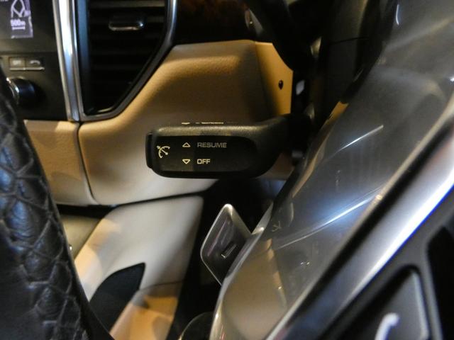 マカン マカンS ベージュ半革 PCMナビ AppleCarPlay対応 Bカメラ PAS クルコン パワーシート シートヒーター キセノンH パワーテールゲート ターボ19AW(12枚目)